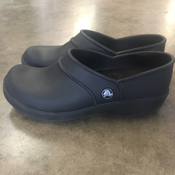 womens croc work shoes